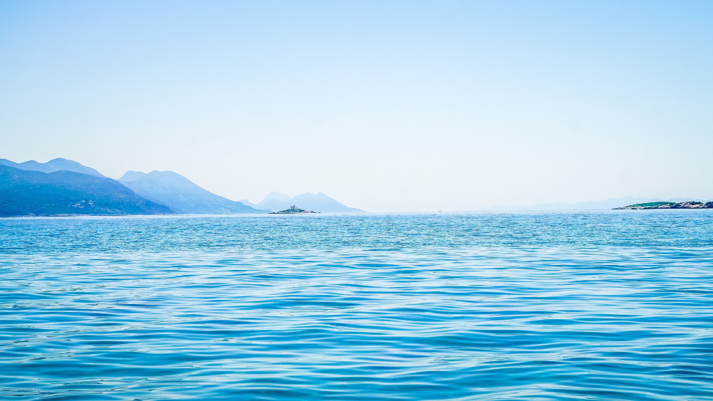 Tsigrado Beach Milos — The Complete Guide (2026)